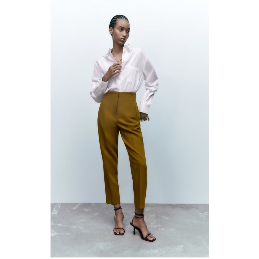 High-Waited Pants